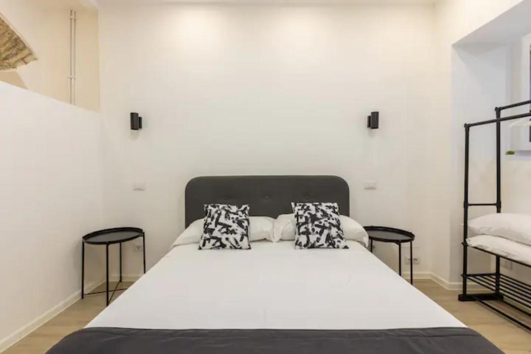 Historical Workshop Apartment - Fico Рим Экстерьер фото